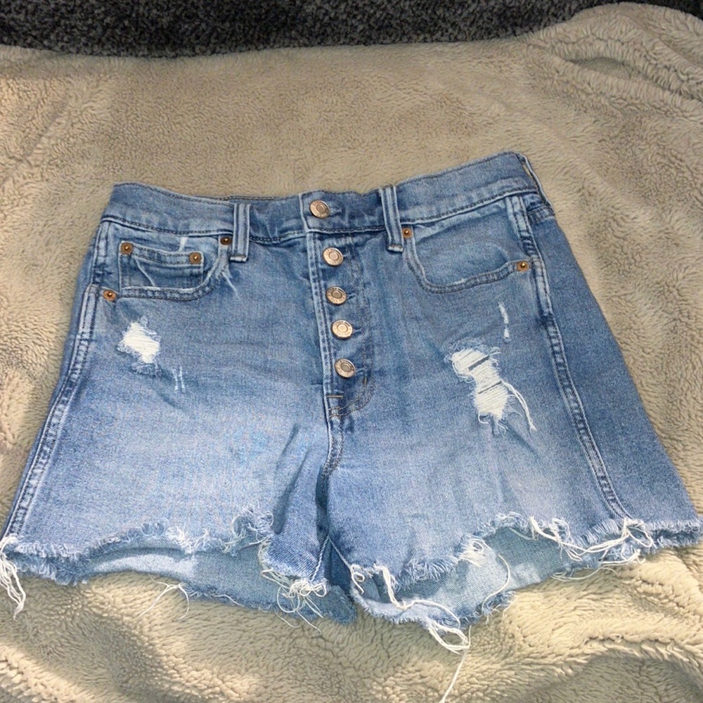 Gap 3.5” Shorts, Size 4/27